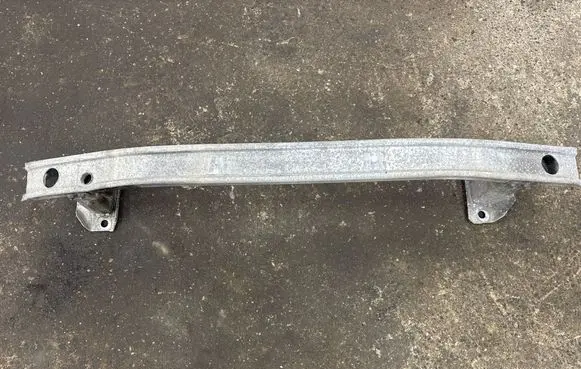Renault Clio III Front bumper cross member