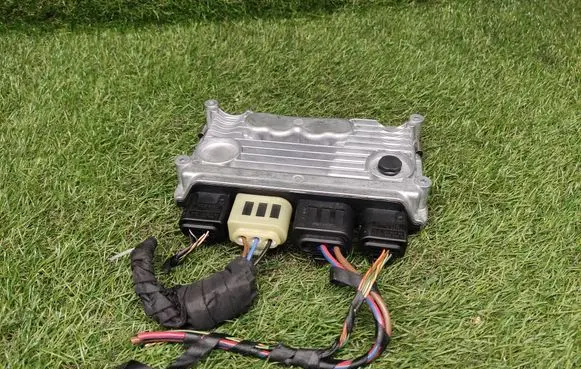 BMW 5 F10 F11 Steering rack control module 6793364 3243679336403 901250100004