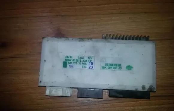 BMW 5 E39 Comfort/convenience module 61358378635 5dk007047-25