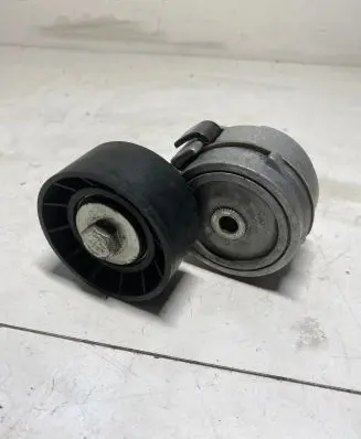 Alfa Romeo 156 Alternator belt tensioner 
