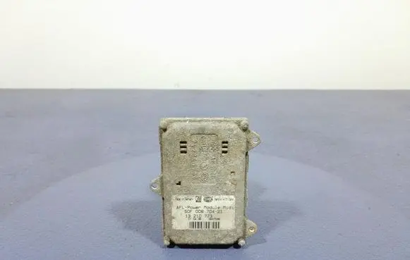 Opel Astra H Voltage converter/converter module 13210773