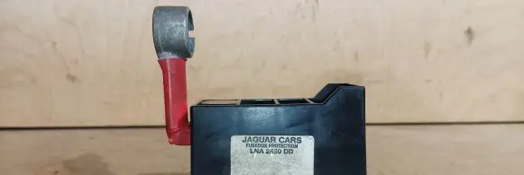 Jaguar XJ X300 Battery relay fuse LNA2850DD 518093059 250A