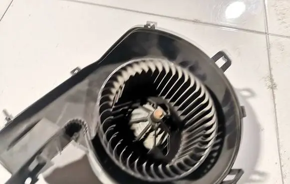Opel Signum Heater fan/blower 007013e cj2cj2sl