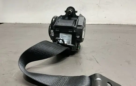 Tesla Model Y Rear seatbelt 1616501E1C D7D23278R1937