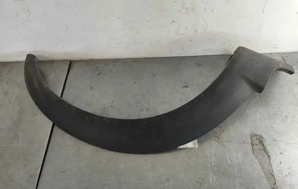 Volvo XC70 Front arch trim 8620130