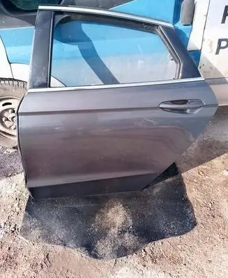 Ford Mondeo MK V Rear door 