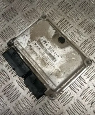 Volkswagen Golf IV Engine control unit/module ECU 038906019KH 0281011195 103950197111260641