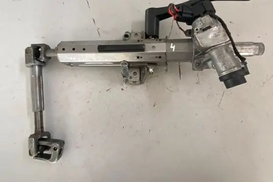 Volkswagen Cross Polo Steering wheel axle 6R1419501E 12071701213