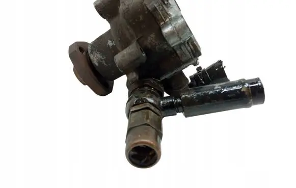 Volkswagen PASSAT B6 Power steering pump 1J0422154B