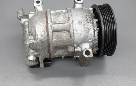 Citroen DS5 Air conditioning (A/C) compressor (pump) 768623 4471503250 12N14737
