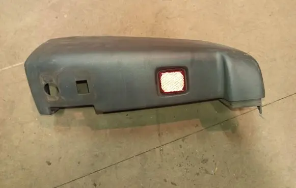 Rear bumper corner part panel trim