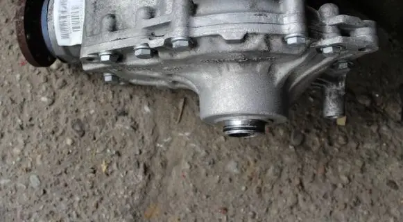 BMW 5 F10 F11 Front differential 7619363