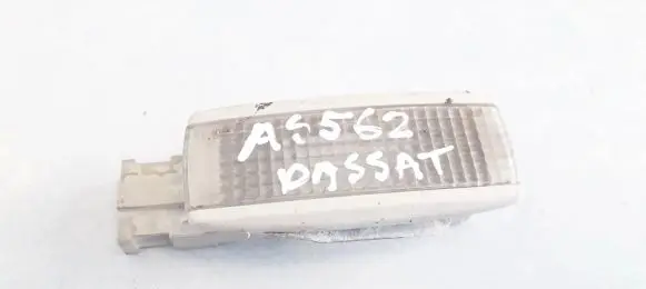 Volkswagen PASSAT B5 Other interior light 3b0947113