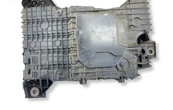 Citroen C4 Grand Picasso AdBlue liquid reservoir 9813676080 P1001884A P1001824