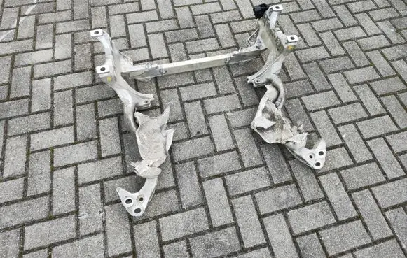 Audi Q7 4M Front subframe 4M0399315R 1839411240