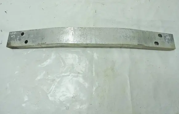 Nissan Leaf I (ZE0) Rear bumper support beam 