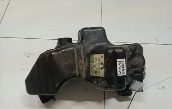 Honda FR-V Air filter box