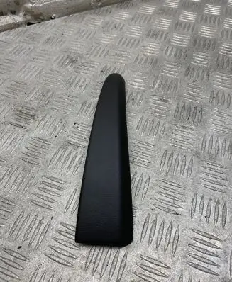 Jaguar XF X250 Dashboard glove box trim 8X2304338