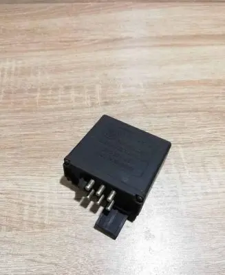 BMW 5 E34 Other relay 2240518