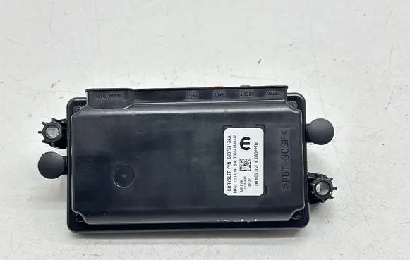 Chrysler Pacifica Camera control unit module 68375113AA