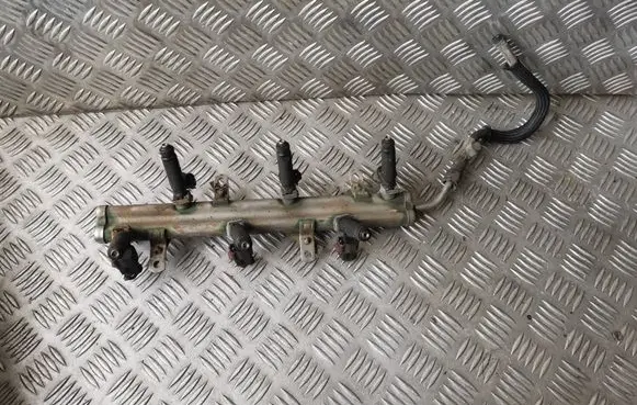 Chrysler Voyager Fuel injectors set 04861238AA