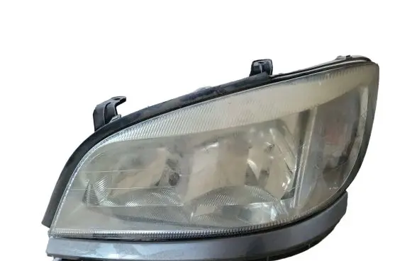Opel Zafira A Headlight/headlamp 90582021