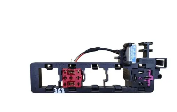 Volkswagen Golf V Fuse box set 1K1937503