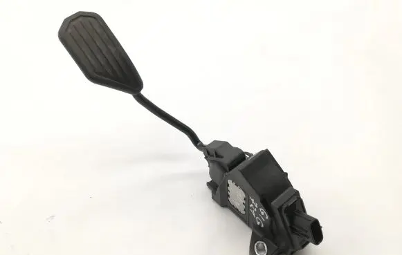 Toyota Yaris Accelerator throttle pedal 781100D040