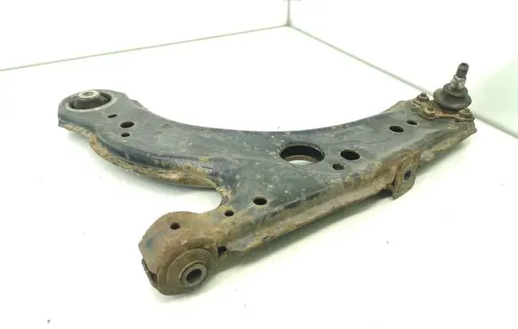 Volkswagen Golf IV Front lower control arm/wishbone