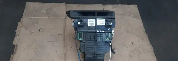 Dacia Logan I Interior heater climate box assembly 271205779R