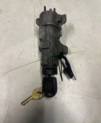 Volkswagen PASSAT B5 Ignition lock 4B0905851
