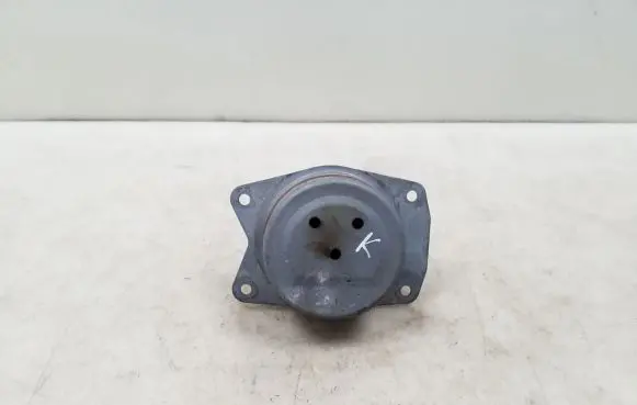 Opel Insignia A Engine mount bracket 13312099