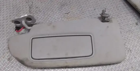 Volvo V70 Sun visor