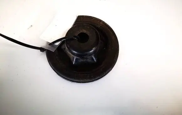 Volkswagen PASSAT B4 Front coil spring rubber mount 357412319b