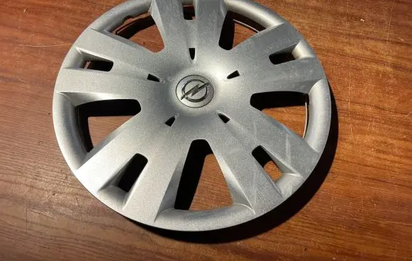 Opel Mokka X R16 wheel hub/cap/trim 95080069