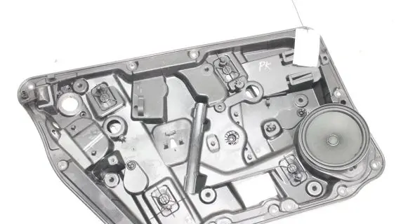 Infiniti Q30 Front door electric window regulator 