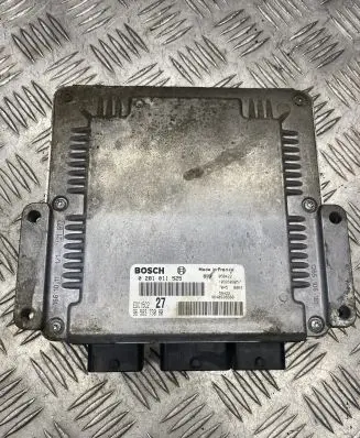 Peugeot 206 Engine control unit/module 9658373080 0281011525