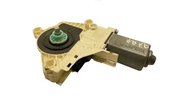 Audi Q7 4L Rear door window regulator motor 8K0959801A 10420260463 1101965576200