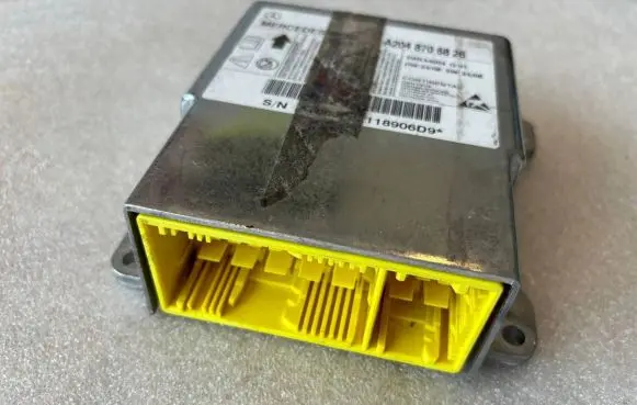 Mercedes-Benz C W204 Airbag control unit/module A2048706826 118906D9 2048706826