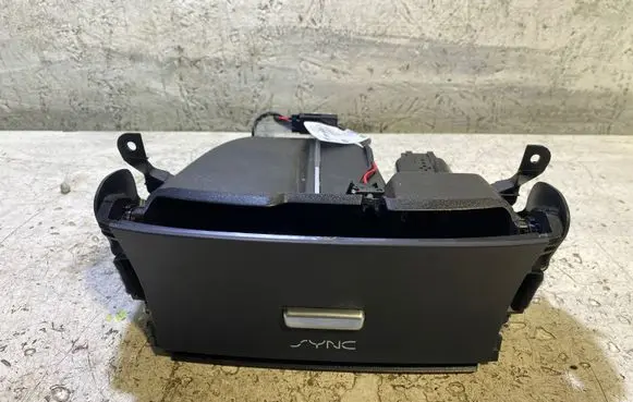 Ford Edge II Dashboard storage box/compartment FT48R046P64