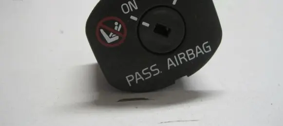 Volvo V70 Passenger airbag on/off switch 30795214