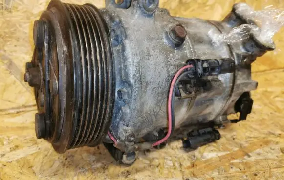 Opel Insignia A Air conditioning (A/C) compressor (pump) P13314471 6520009104 R134A