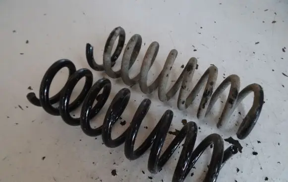 Mercedes-Benz C W203 Rear coil spring