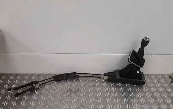 Dacia Duster II Gear shifter/selector 969352360r