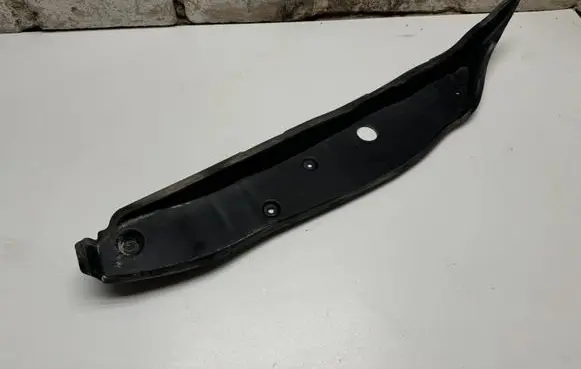 Mercedes-Benz GLC X253 C253 Fender end trim A2538890125