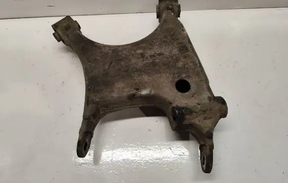 Rear upper control arm/wishbone