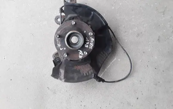 Toyota Auris 150 Front wheel hub