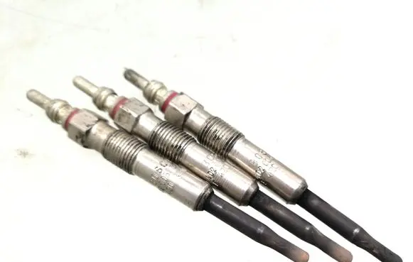 Skoda Octavia Mk2 (1Z) Glow plug 0250402005