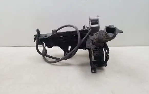 BMW 5 F10 F11 Headlight/headlamp mounting bracket 7200794