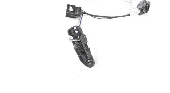 Dodge Challenger Tailgate/boot open switch button 0018608106